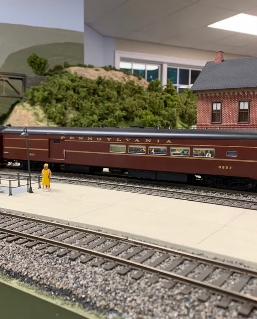 Golden Gate Depot O Scale Pennsylvania Broadway Limited (Encore) – 3-Rail 8 Car Set